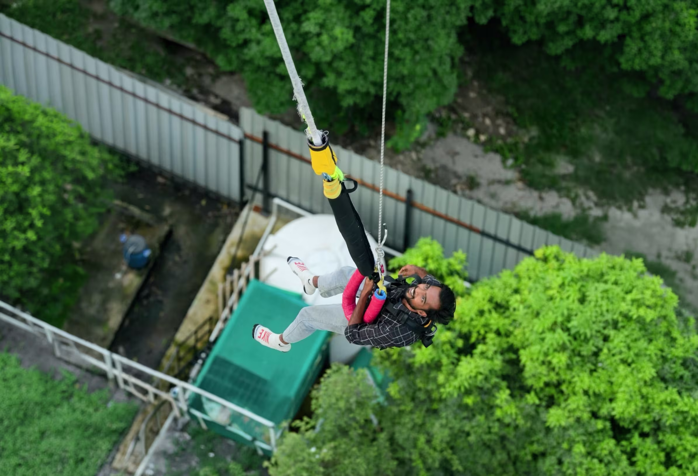 top bungee jumping vendors in Rishikesh, best bungee jumping operators in Rishikesh