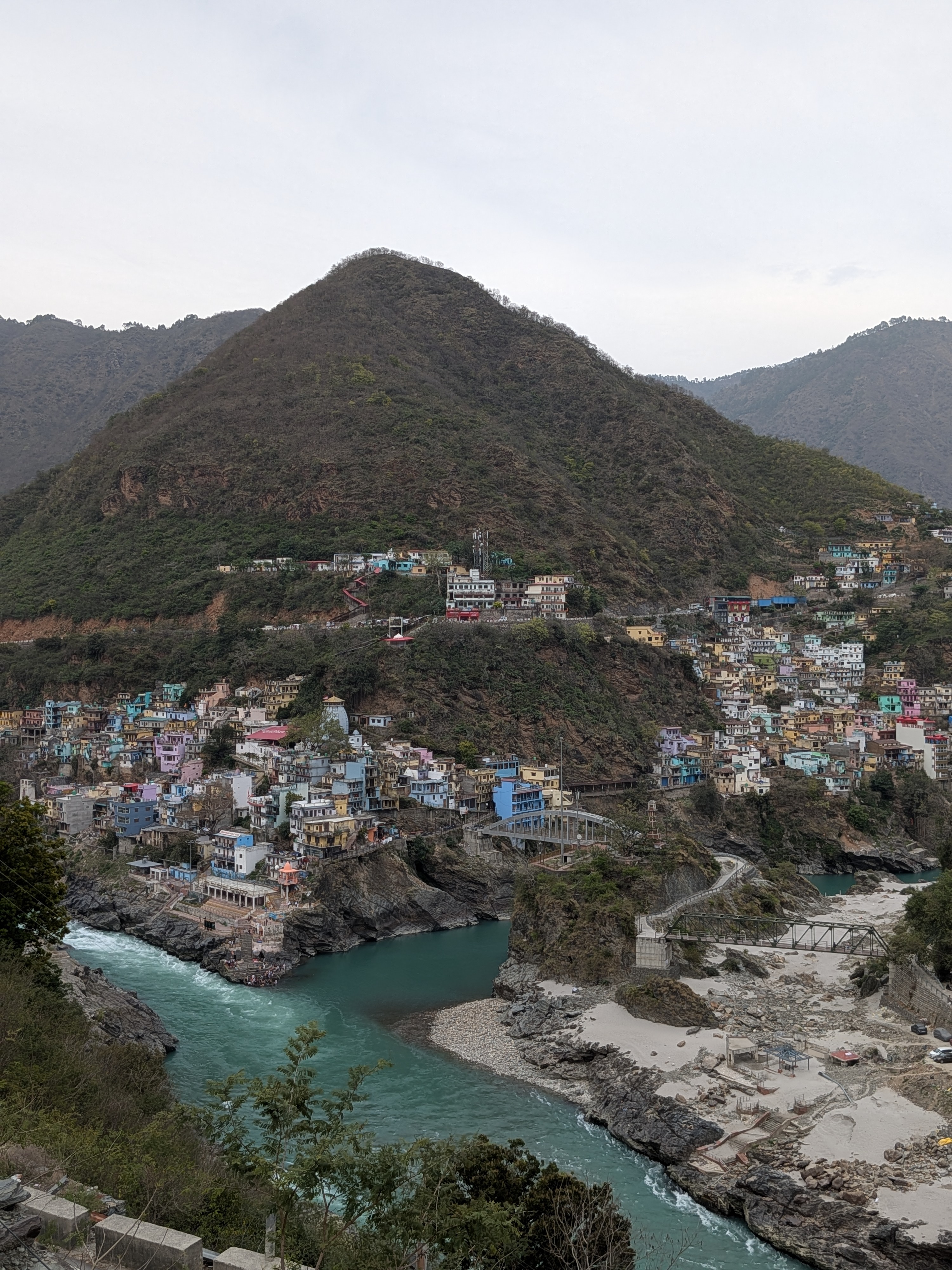 Devprayag Sangam and surrounding Himalayan town