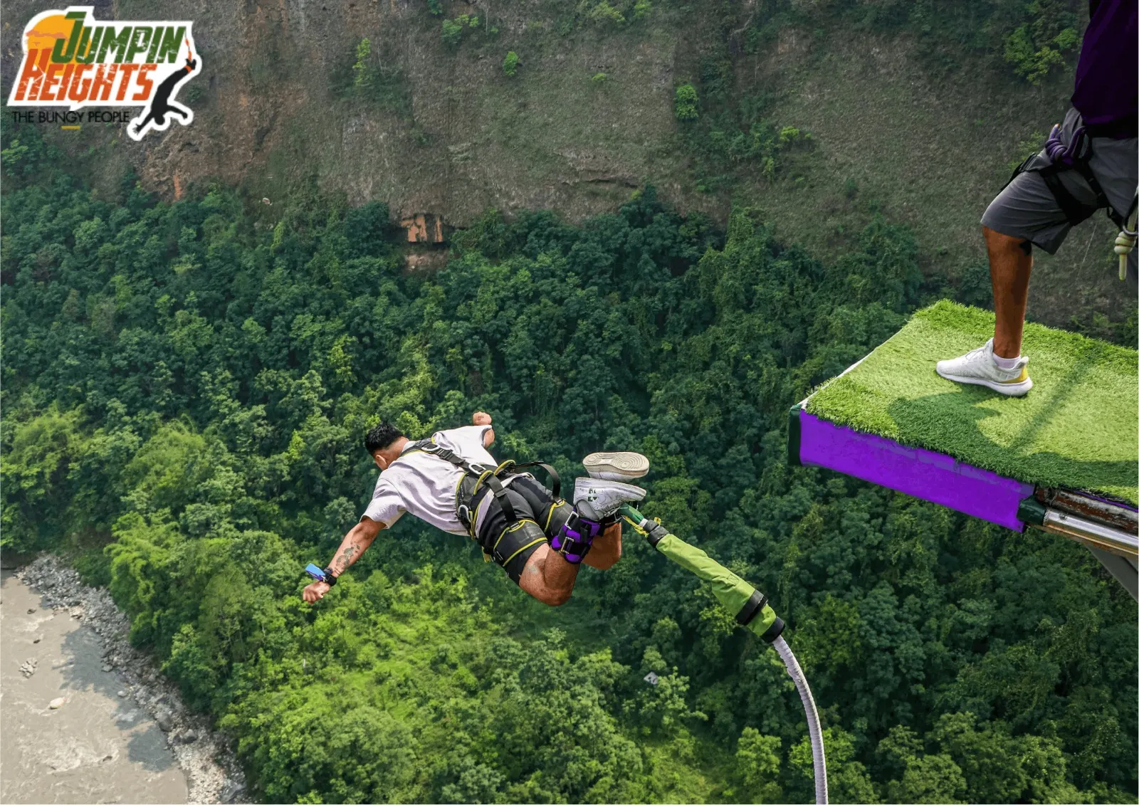 Couple bungee : 83M Valley Rope Jump / Cut chord rope – Rishikesh — photo 3